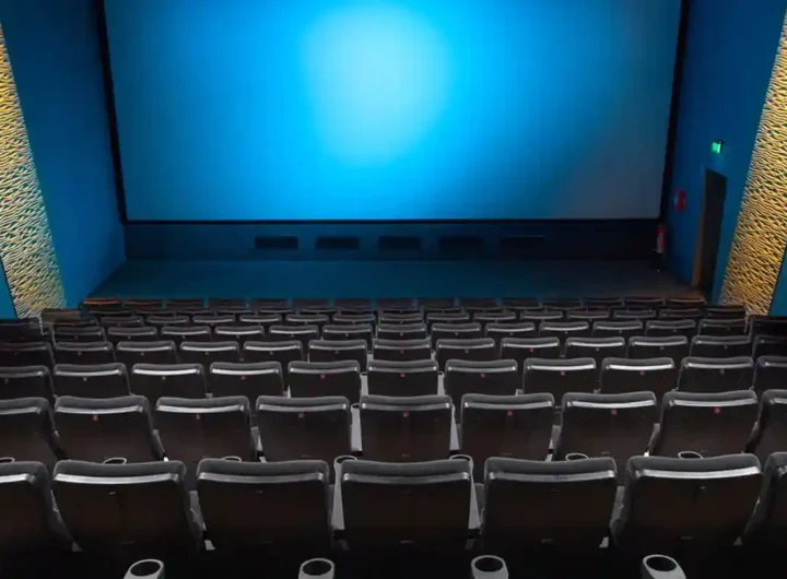 In che modo la realta virtuale ha trasformato esperienza cinematografica