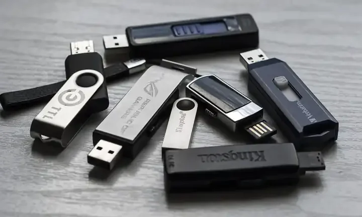 Come formattare un hard disk con una chiavetta USB bootable