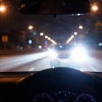 Fari accecanti di notte: il problema riguarda il 60% dei conducenti